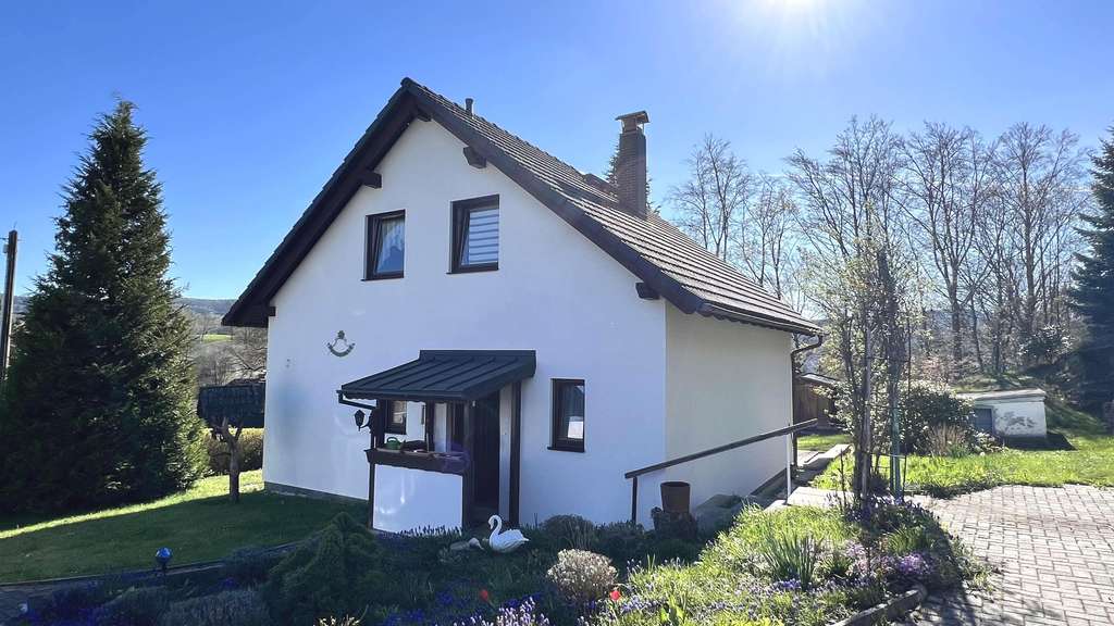 Immobilie in Bockau - Wohntraum mit wunderschönem Ausblick - Bild 2