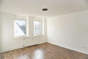 2-Zimmer-Wohnung im 2. OG – Neues Badezimmer & frische Optik