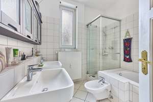 Altbaujuwel in der Heidelberger Weststadt: repräsentative 6-Zimmer-Wohnung mit Stellplatz und Balkon – Die vollständige Adresse der Immobilie erhältst du vom Anbieter., 69115 Weststadt, Heidelberg – Vorschaubild 19