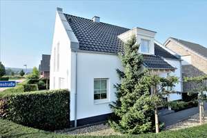 Neuwertiges, energieeffizientes Einfamilienhaus mit Garage in kinderfreundlicher Umgebung – Brehmstraße 1, 47559 Kranenburg – Vorschaubild 4