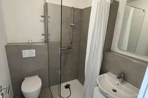 Charmante möblierte 1-Zimmer Wohnung im . OG in Hamburg-Barmbek-Nord mit Balkon – Bramfelder Straße 85, 22305 Barmbek-Nord, Hamburg – Vorschaubild 4