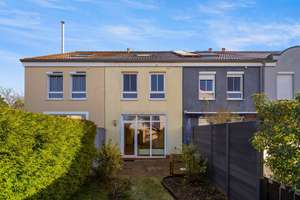 Liebenswertes Mittelreihenhaus mit Energieklasse "A" sucht Familienanschluss! – Die vollständige Adresse der Immobilie erhältst du vom Anbieter., 25421 Pinneberg – Vorschaubild 1