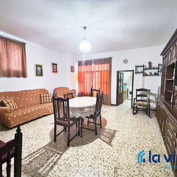 Immobilien zum Verkauf in Cuevas Bajas