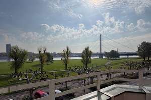 Rheinblick statt Fernsehen – läuft den ganzen Tag! – Die vollständige Adresse der Immobilie erhältst du vom Anbieter., 40545 Oberkassel, Düsseldorf – Vorschaubild 4