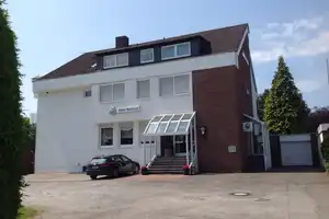 Hotel/ Appartementhaus/ Büro/ Praxis/ Altenpflege im Wesertal – Jahnweg 1a, 37688 Höxter (Kreis) – Vorschaubild 2