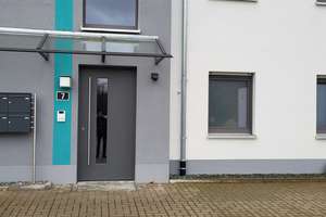 Sehr schöne 4-Zimmer EG-Wohnung mit gehobener Innenausstattung - Einbauküche und Gartenanteil – Die vollständige Adresse der Immobilie erhältst du vom Anbieter., 91239 Henfenfeld – Vorschaubild 3