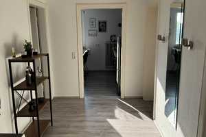 RESERVIERT_renovierte 2,5-Raum-DG-Wohnung, Oberhausen AUG -nicht möbliert – Schönbachstrasse 12, 86154 Augsburg – Vorschaubild 4
