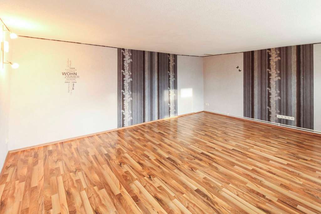 Immobilie in Süderholz - Perfekt für Tierhaltung: Zwei-Seitenhof mit Selbstversorgerbereich, Einliegerwohnung und viel Land - Bild 3