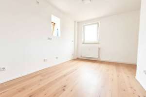 Reserviert: Sanierte 2-Zimmer-Wohnung: Zentrale Lage in Erlangen – perfekt geeignet für WG-Nutzung – Die vollständige Adresse der Immobilie erhältst du vom Anbieter., 91054 Tal, Erlangen – Vorschaubild 2
