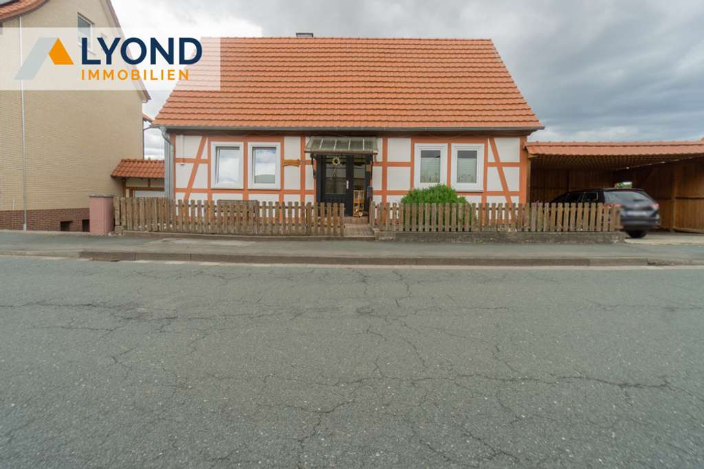 Immobilie in Diemelstadt - Ruhige Lage! Charmantes Fachwerkhaus mit Garten in Diemelstadt-Hesperinghausen! - Bild 0