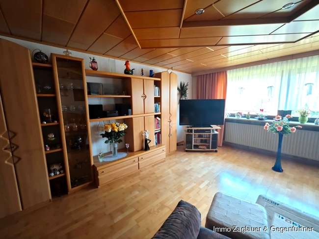 Immobilie in Regen - Gepflegtes Wohnhaus mit Einliegerwohnung in toller Lage in Regen ! - Bild 2