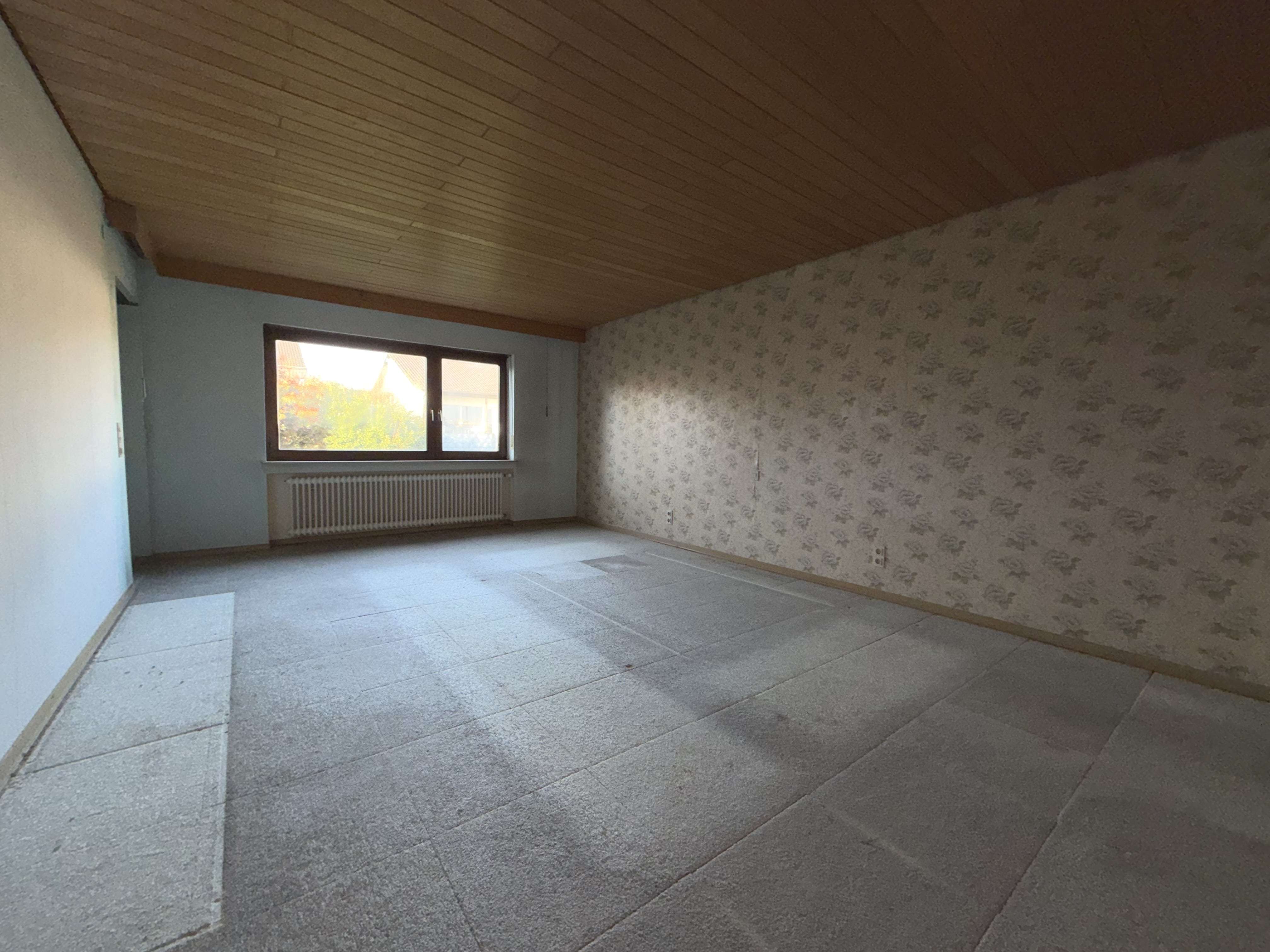 Immobilie in Wallerfangen - Schönes, großzügiges Einfamilienhaus in bevorzugter Wohnlage - Bild 6