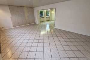 1-2 Fam.-Haus mit sehr gutem Raumangebot und Hof, Carport mit 50 m² und Gartenmöglichkeit – Südliche Weinstraße (Kreis) – Vorschaubild 37