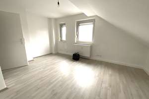 2-Zimmer-Dachgeschoss-Wohnung mit Tageslichtbad! – Germaniastr. 114, 45356 Bochold, Essen – Vorschaubild 2