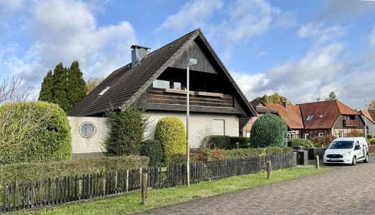 Bild von Einfamilienhaus mit großem parkähnlichem Grundstück in Oldau
