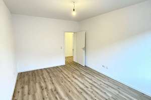 ++ Frisch sanierte 2-Zimmerwohnung mit Balkon nahe der Kö ++ – Adersstraße 80, 40215 Friedrichstadt, Düsseldorf – Vorschaubild 5