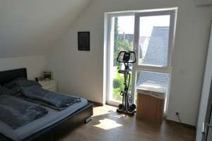 Neuwertige Dachgeschosswohnung mit EBK und Balkon in Ingolstadt-Nord – Grillparzerstraße 14a, 85055 Nordost, Ingolstadt – Vorschaubild 7