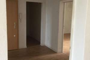 Wohnung ist für einen 3 Personenhaushalt geeignet! Küche und Bad mit Fenster – Am Dahlienheim 26, 1257 Leuben (Stadtteil), Dresden – Vorschaubild 5