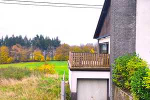 Charmantes Dreifamilienhaus im Grünen mit zentraler Lage – Ideal zur Kapitalanlage oder Eigennutzung – Neuwied (Kreis) – Vorschaubild 11