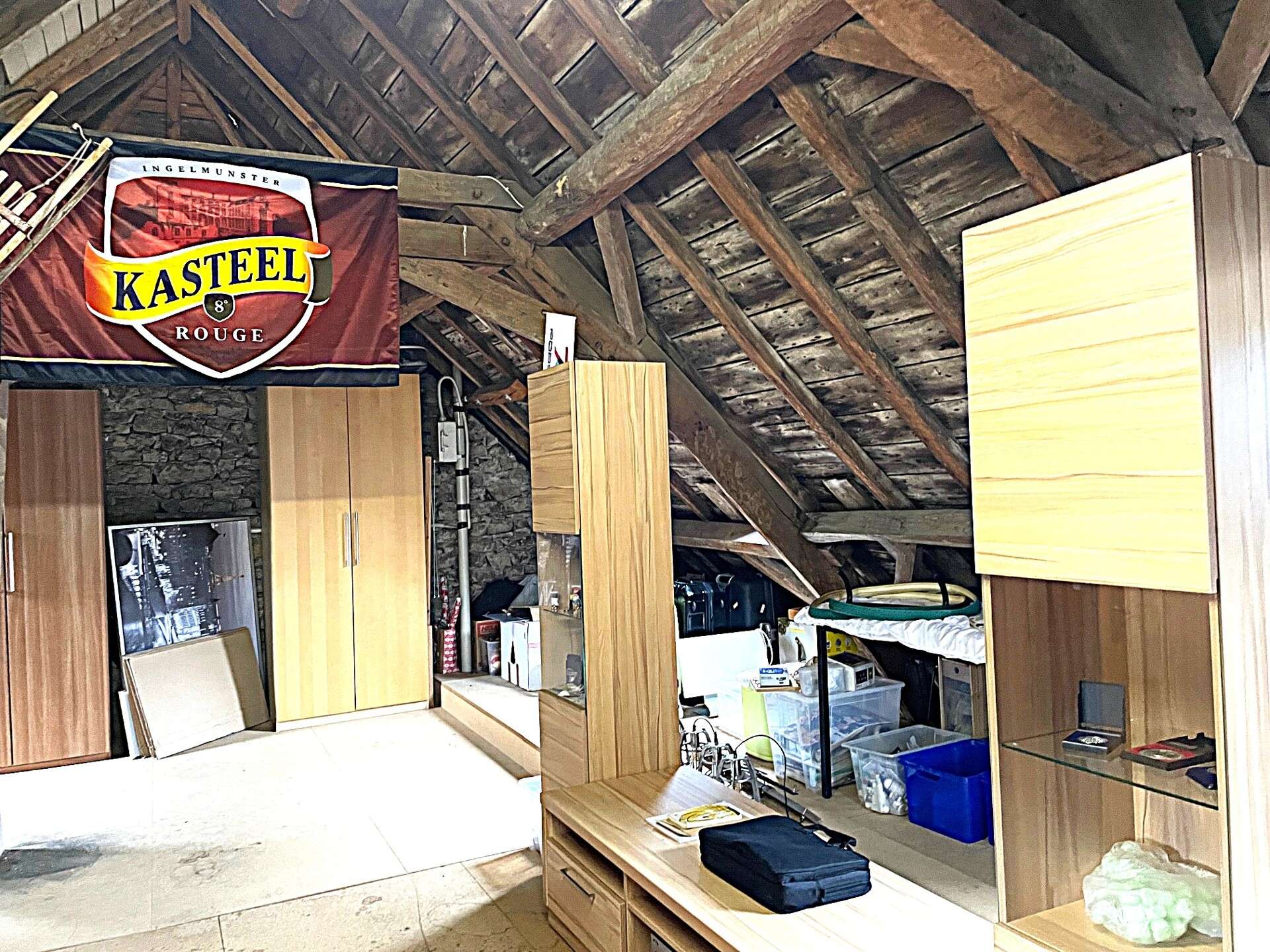 Immobilie in Üxheim - Wohnen Sie da, wo andere Urlaub machen
1 Haus und 1 Wohnung  mit Doppelgarage
stilvoll - gemütlich - Bild 12