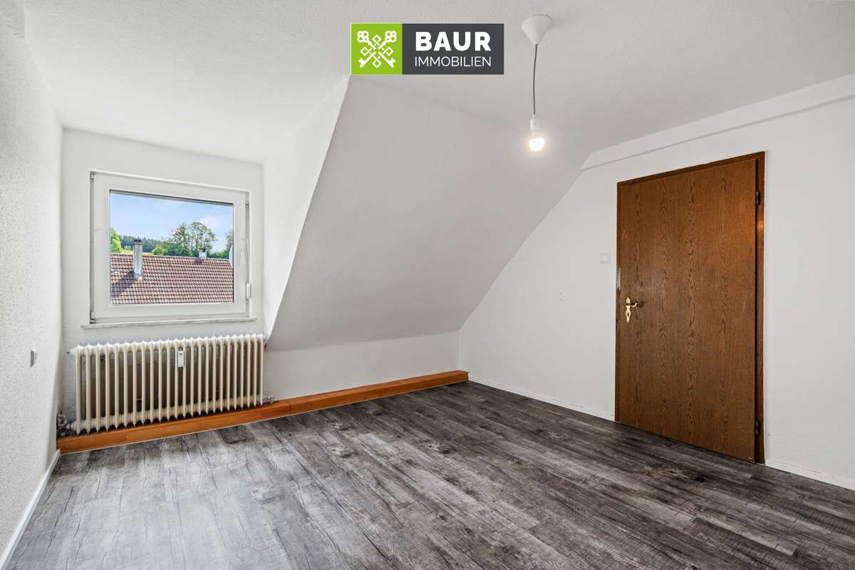 Immobilie in Bad Wurzach - 360°| Sofort bezugsfreie 3-Zimmer-Dachgeschosswohnung mit Garage und Stellplatz nahe Bad Wurzach! - Bild 5