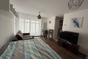 Stilvoll möblierte 1-Zimmer-Wohnung mit Balkon und Tiefgarage in Heidelberg – Kleingemünder Straße 72/10, 69118 Ziegelhausen, Heidelberg – Vorschaubild 2