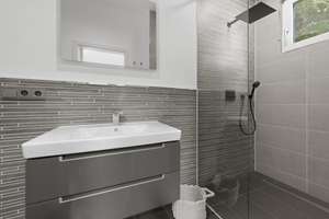 Top-Villenanwesen mit Pool & Park-Grundstück! Garden-Lounge-House! 4 Bäder! 2 Doppel-Garagen! – Die vollständige Adresse der Immobilie erhältst du vom Anbieter., 47269 Rahm, Duisburg – Vorschaubild 29