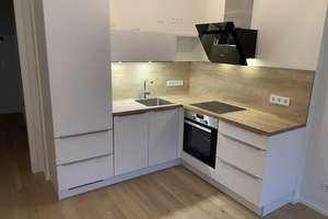 Ansprechende 2-Zimmer-EG-Wohnung mit Einbauküche & Terrasse/Garten in München – Henschelstraße 29, 81249 Lochhausen, München – Vorschaubild 9
