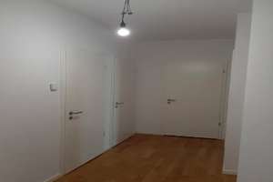 Zuhause mit 2 Zimmern und Balkon in Berlin