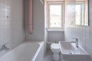 schöne 2-Zimmer-Altbau Wohnung in Schwabing Nähe Münchner Freiheit – Die vollständige Adresse der Immobilie erhältst du vom Anbieter., 80803 Münchner Freiheit, München – Vorschaubild 3