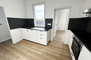 Erstbezug nach Sanierung - Neuer Boden/Küche/Bad/Fenster - Zentrale Lage in Heilbronn – Die vollständige Adresse der Immobilie erhältst du vom Anbieter., 74072 Heilbronn, Heilbronn – Vorschaubild 6