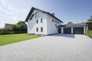 Erstbezug! Wohnen mit Stil und Raum – 9-Zimmer-Einfamilienhaus mit Wellnessbereich & Garten – Erding (Kreis) – Vorschaubild 2