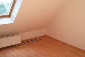 Modernisierte 3-Zimmer-DG-Wohnung auf 94m² Grundfläche mit EBK in Herrenhausen – Wefelsestr. 16, 30419 Herrenhausen, Hannover – Vorschaubild 6