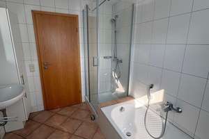 Freistehendes Haus mit flexiblem Wohnkonzept - ohne Makler – Die vollständige Adresse der Immobilie erhältst du vom Anbieter., 79664 Wehr – Vorschaubild 7