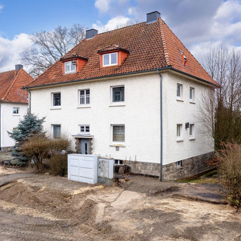 Zwei baugleiche Mehrfamilienhäuser mit je fünf Wohneinheiten in Detmold
