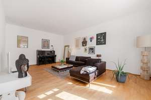 Wunderschöne Altbau-Wohnung im Herzen von Alt-Oberkassel – Die vollständige Adresse der Immobilie erhältst du vom Anbieter., 40545 Oberkassel, Düsseldorf – Vorschaubild 4