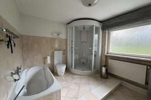 Exklusive Villa mit großem Garten, Pool und Ausbaupotenzial – Die vollständige Adresse der Immobilie erhältst du vom Anbieter., 61276 Weilrod – Vorschaubild 9