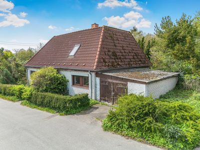 Großzügiges Grundstück in attraktiver Lage von Kiel-Holtenau mit sanierungsbedürftigen Altbestand
