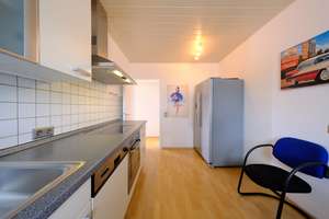 „Kleines Penthouse“ mit großer Dachterrasse, kleinem Dachgarten und Weitblick – Die vollständige Adresse der Immobilie erhältst du vom Anbieter., 42655 Solingen-Mitte, Solingen – Vorschaubild 10