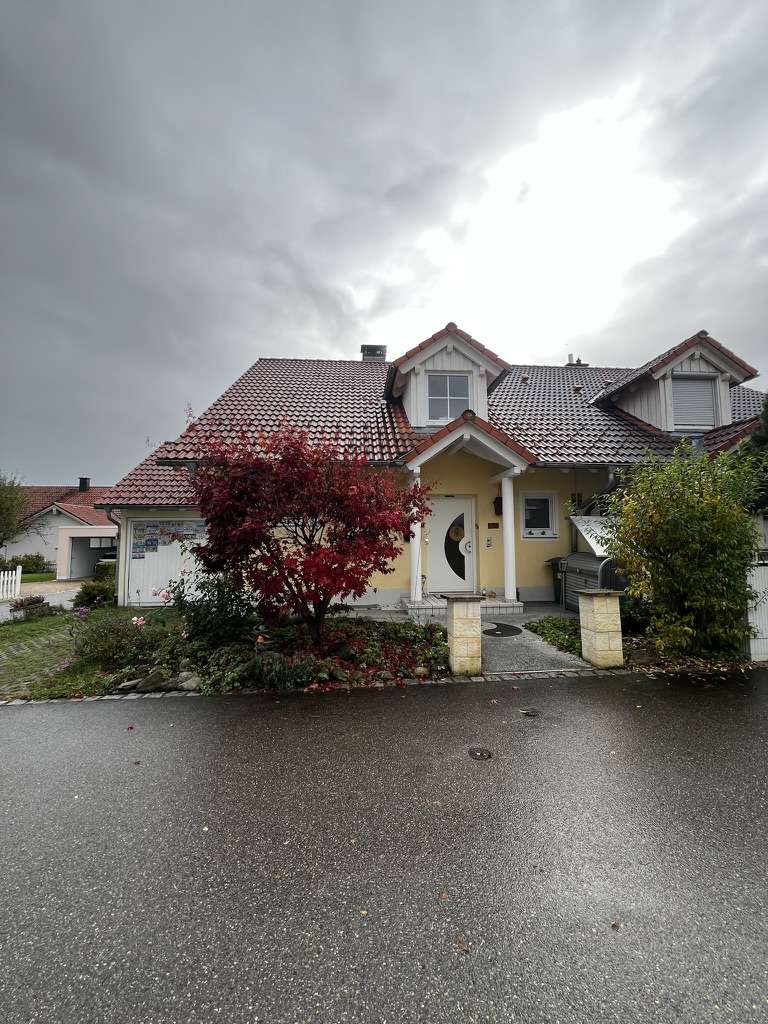 Familienfreundliches Doppelhaus in ruhiger Lage von Kempten – mit Einliegerwohnung