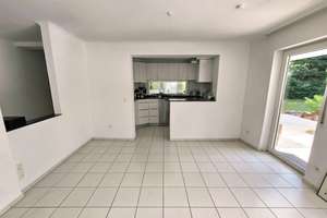 Exklusive Haus-im-Haus-Wohnung mit traumhaftem Privatgarten in Bestlage von Sachsenhausen – Die vollständige Adresse der Immobilie erhältst du vom Anbieter., 60598 Sachsenhausen-Süd, Frankfurt am Main – Vorschaubild 8