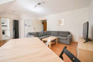 DIETZ: 3 Zimmer-Dachgeschosswohnung im Santo-Tirso-Ring von Groß-Umstadt! – Die vollständige Adresse der Immobilie erhältst du vom Anbieter., 64823 Groß-Umstadt – Vorschaubild 3