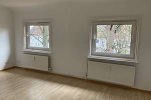 Attraktive 3-Zimmer-Dachgeschosswohnung in ruhiger Wohnlage (Musterbilder) – Hummelweg 3, 38226 Lebenstedt, Salzgitter – Vorschaubild 2