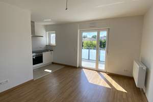 **Besichtigung am 11.06. um 17 Uhr**3 ZKB inkl. EBK & Süd-Balkon in ruhiger top Lage! – Herrenbachstraße 24 b, 86161 Wolfram-und Herrenbachviertel, Augsburg – Vorschaubild 2