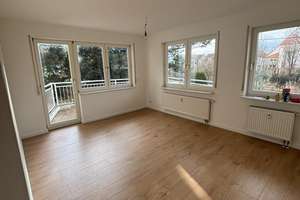 Vaihingen zum Wohlfühlen: modern, hell und mit großem Balkon! – Wegländerstraße 2, 70563 Höhenrand, Stuttgart – Vorschaubild 2