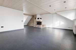 Offen gestaltete Traumwohnung mit Kamin und Tageslichtbad! Ab sofort!  – Straßburger Str. 246, 46045 Dümpten, Oberhausen – Vorschaubild 2
