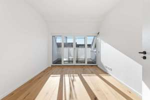 Erstbezug von klimatisierter 4-Zimmer-Dachgeschosswohnung mit Ost- und Westterrasse in Kiezlage – Die vollständige Adresse der Immobilie erhältst du vom Anbieter., 10247 Friedrichshain, Berlin – Vorschaubild 9