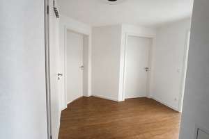*NEU* ES BLEIBEN KEINE WÜNSCHE OFFEN ! SCHLAGEN SIE ZU ! OBERTRAUBLING – Kreuzhofstraße 17, 93083 Obertraubling – Vorschaubild 6