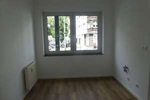 EXKLUSIV TOTALSANIERT BALKON WANNENBAD SEP. WC KOMPL. VINYL HOCHPARTERRE PKW-STELLPLÄTZE OBERBILK – 40227 Oberbilk, Düsseldorf – Vorschaubild 4