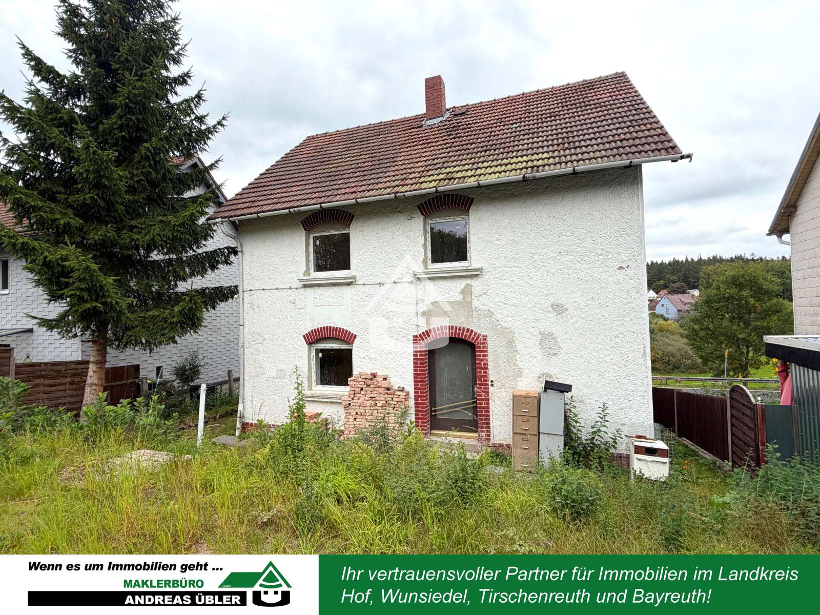 Solides Einfamilienhaus in bevorzugter Randlage, Wunsiedel im Fichtelgebirge Kreis – Bild 1